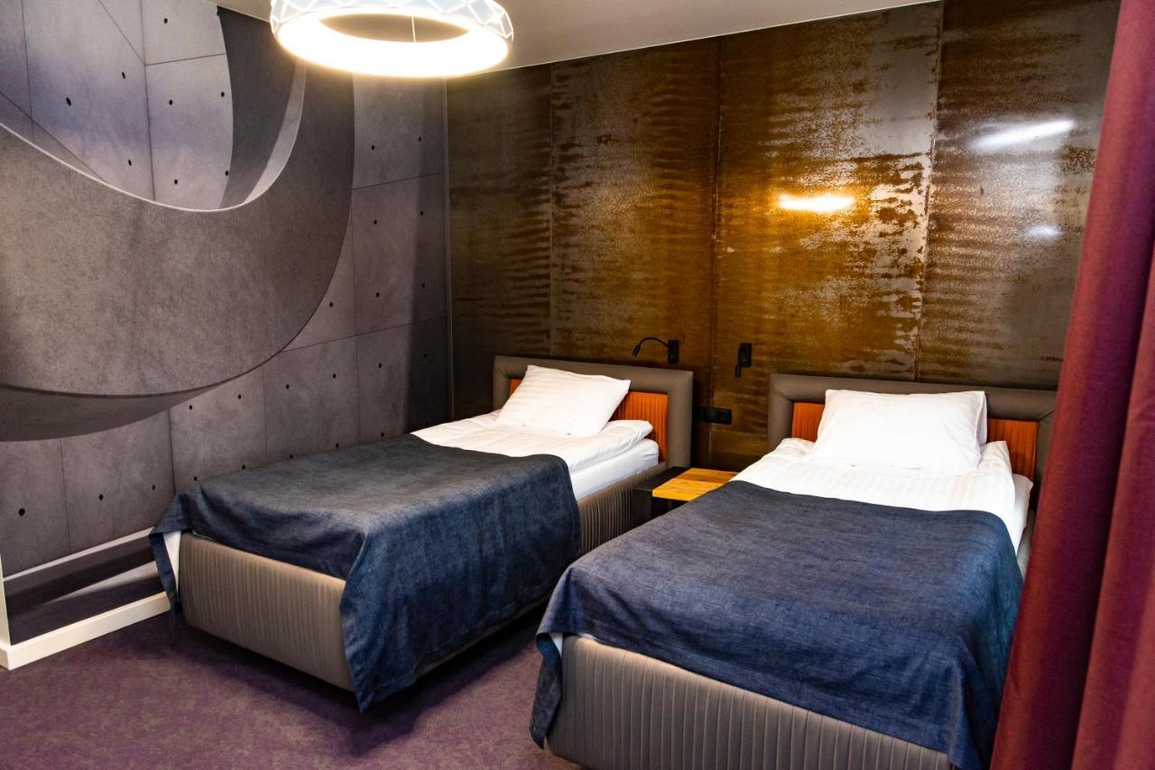 Metropol Hotel เชรม ภายนอก รูปภาพ
